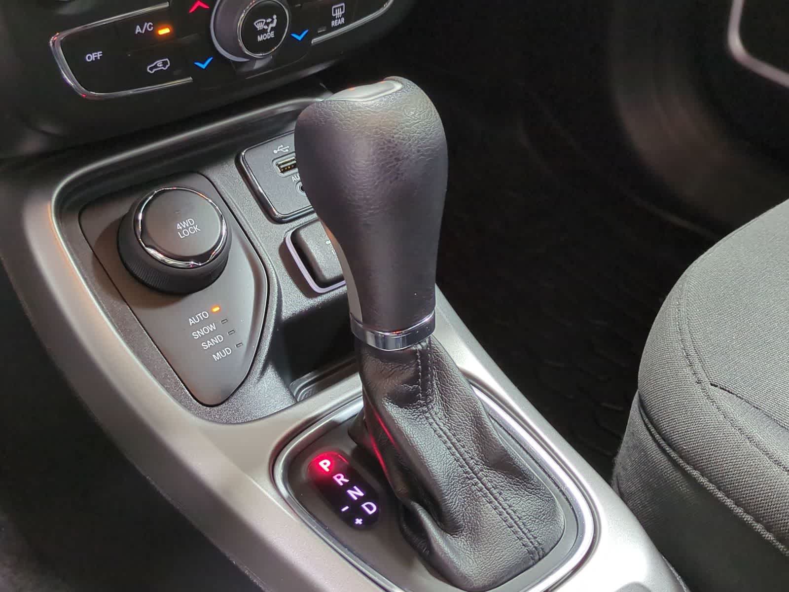 Thumbnail: 2018 Jeep Compass - 30