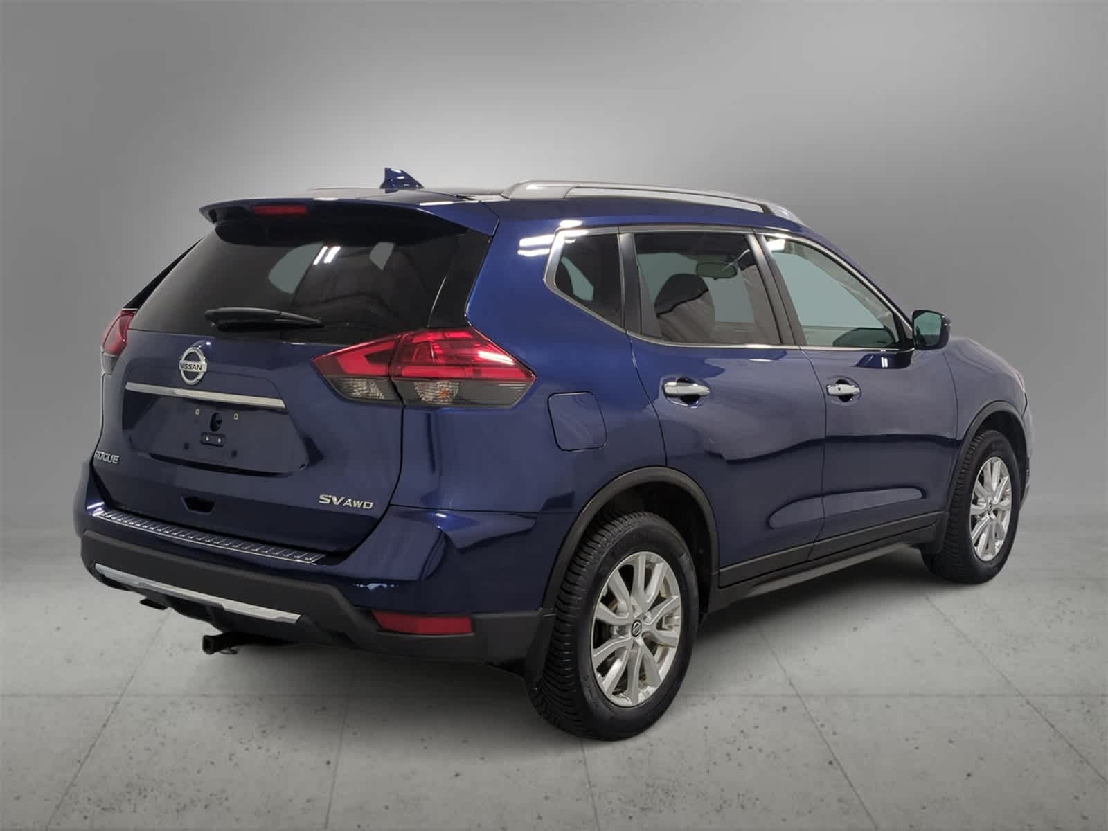 Thumbnail: 2017 Nissan Rogue - 8