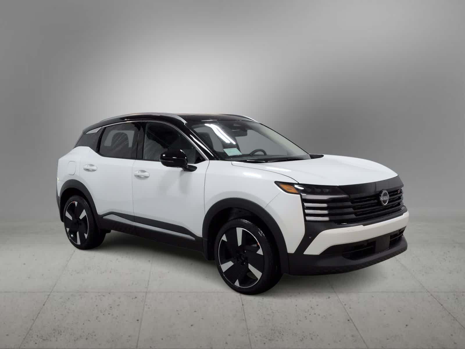 Thumbnail: 2026 Nissan Kicks - 2