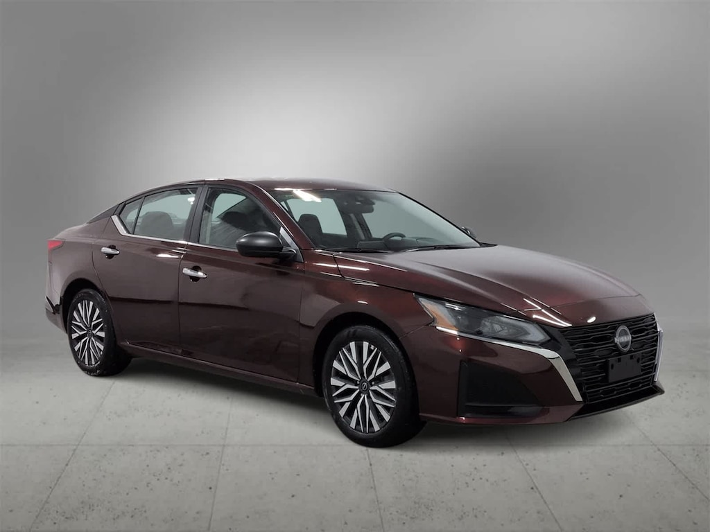 Certified 2025 Nissan Altima SV Sedan