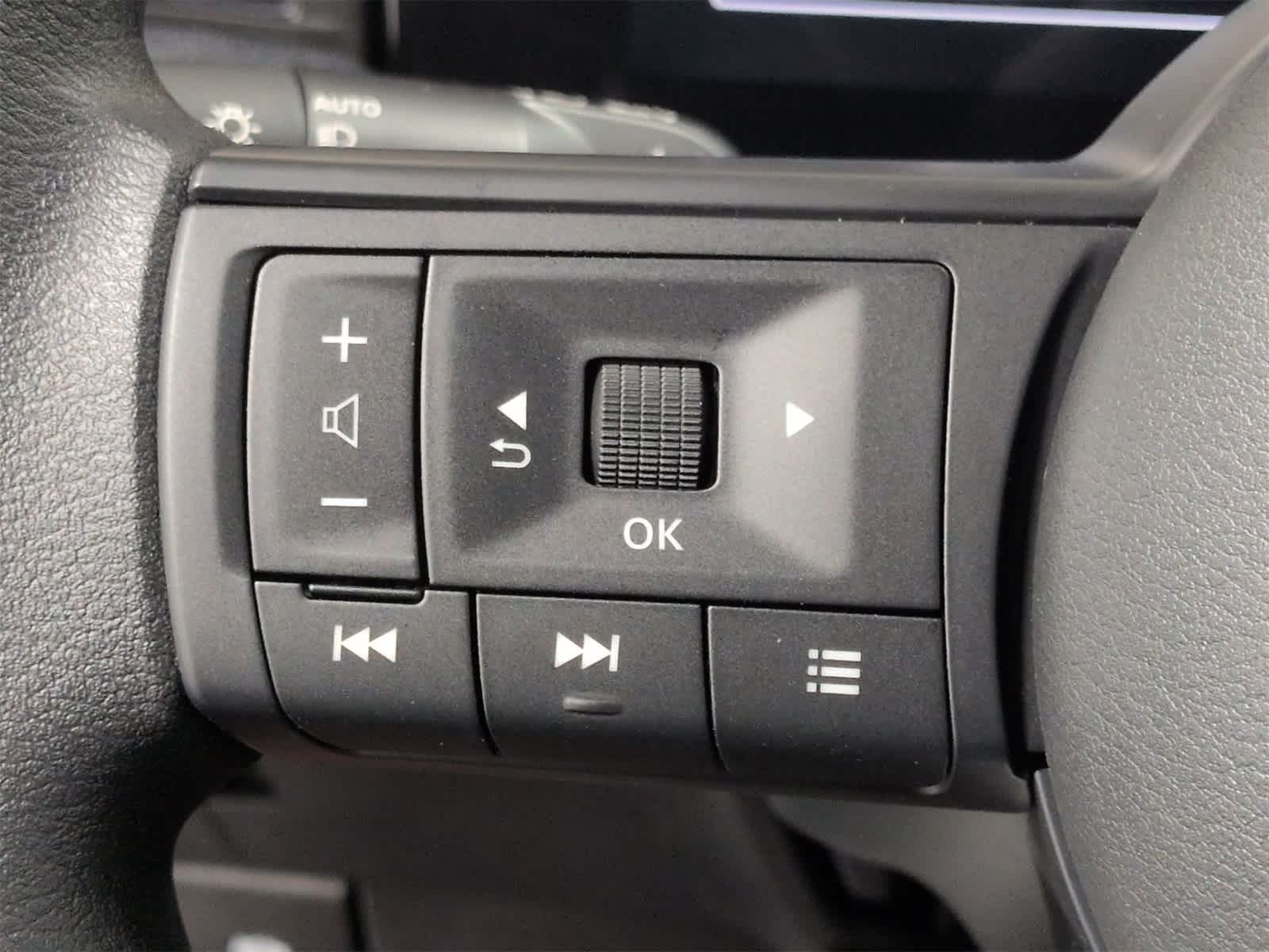 Thumbnail: 2026 Nissan Kicks - 24