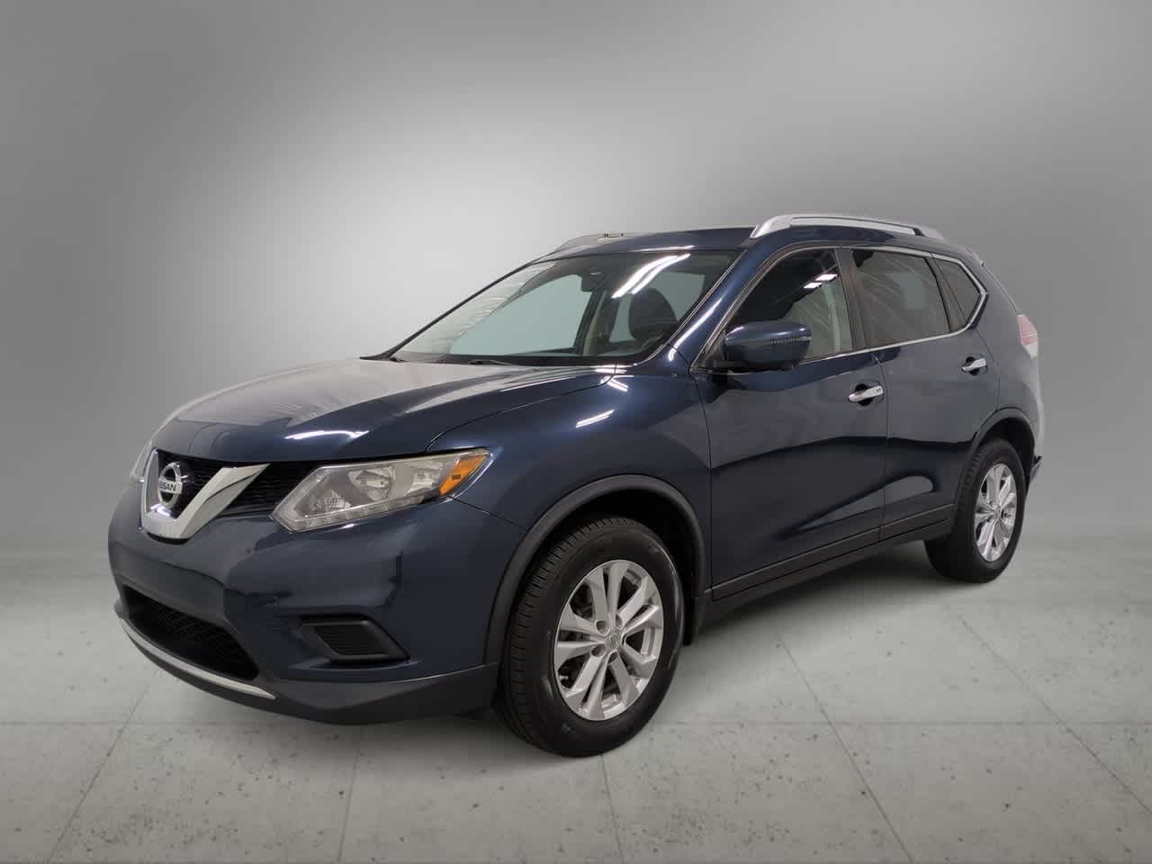 Thumbnail: 2016 Nissan Rogue - 4