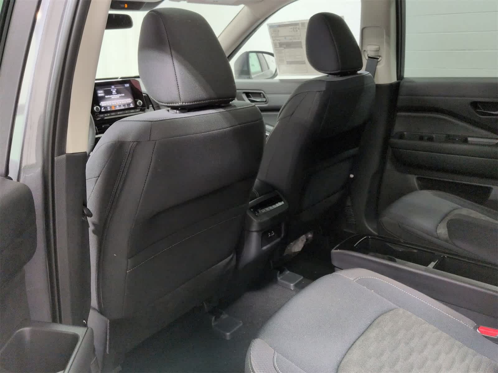 Thumbnail: 2025 Nissan Pathfinder - 10