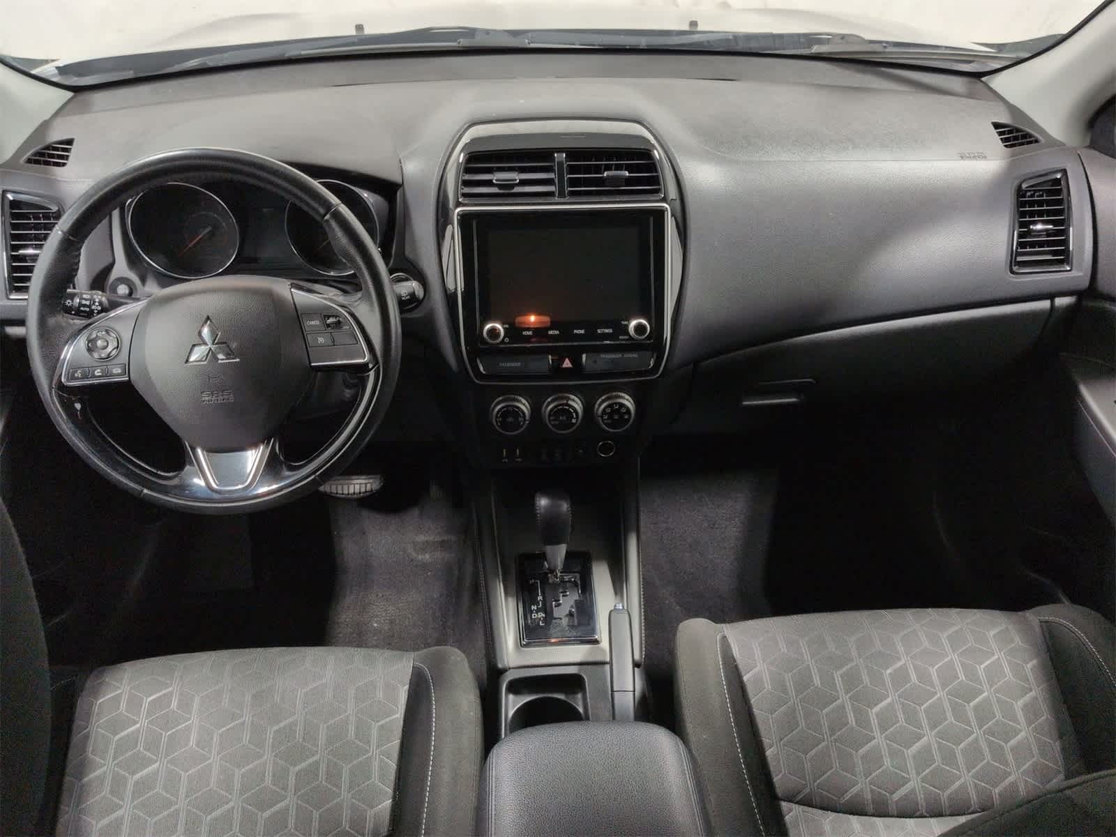 Thumbnail: 2020 Mitsubishi Outlander Sport - 16