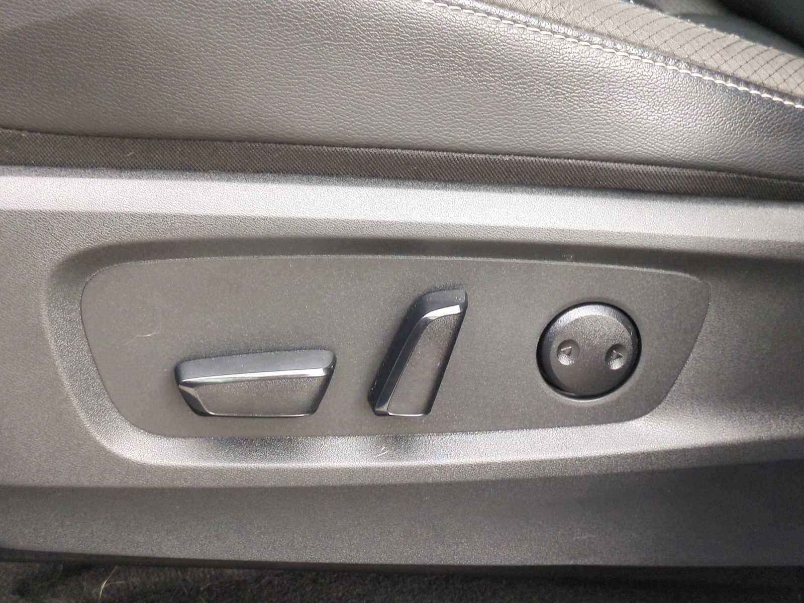 Thumbnail: 2024 Nissan Pathfinder - 17