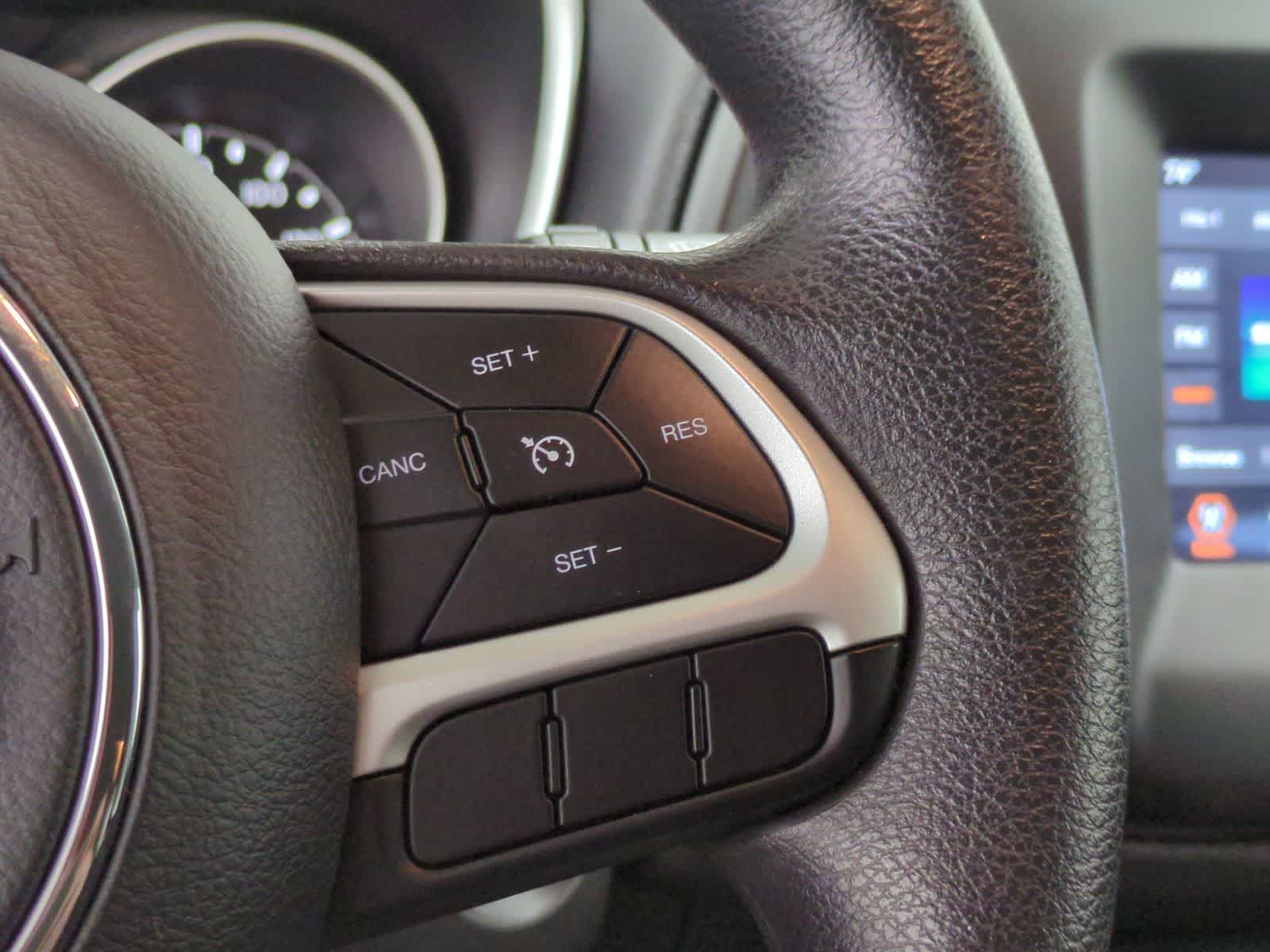 Thumbnail: 2018 Jeep Compass - 24