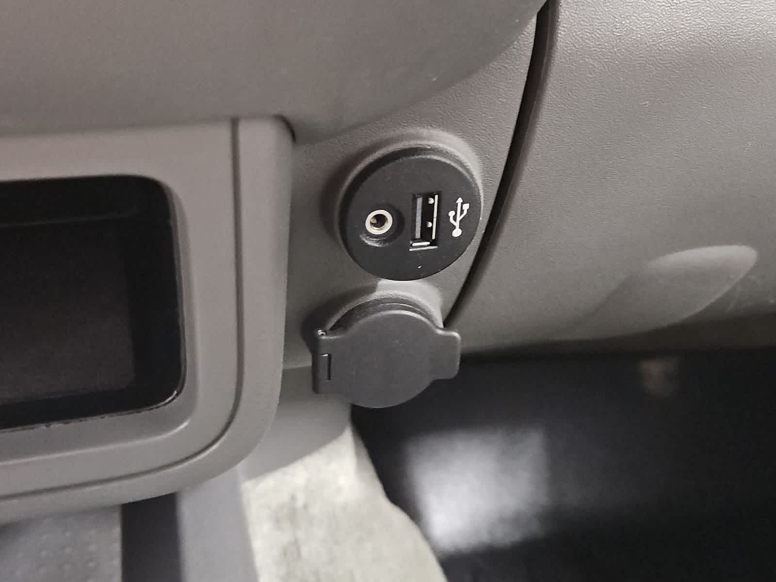 Thumbnail: 2018 Nissan Frontier - 28