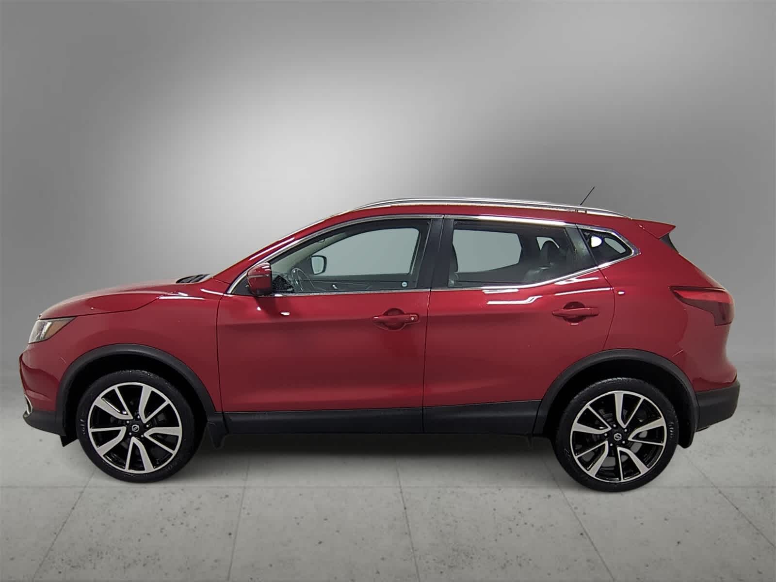 Thumbnail: 2018 Nissan Rogue Sport - 5