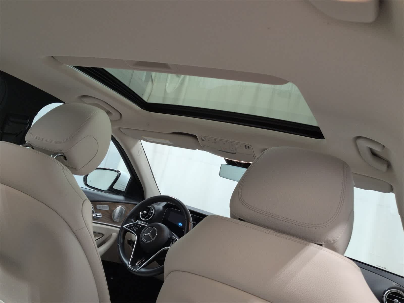 Thumbnail: 2021 Mercedes-Benz E-Class - 23