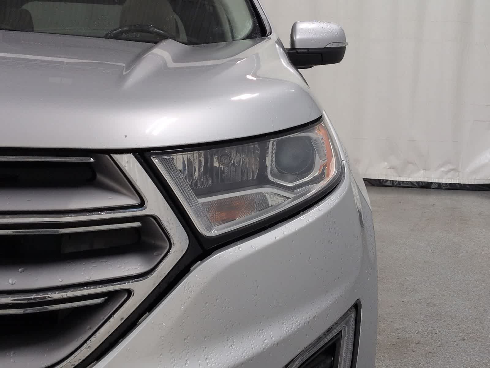 Thumbnail: 2017 Ford Edge - 10