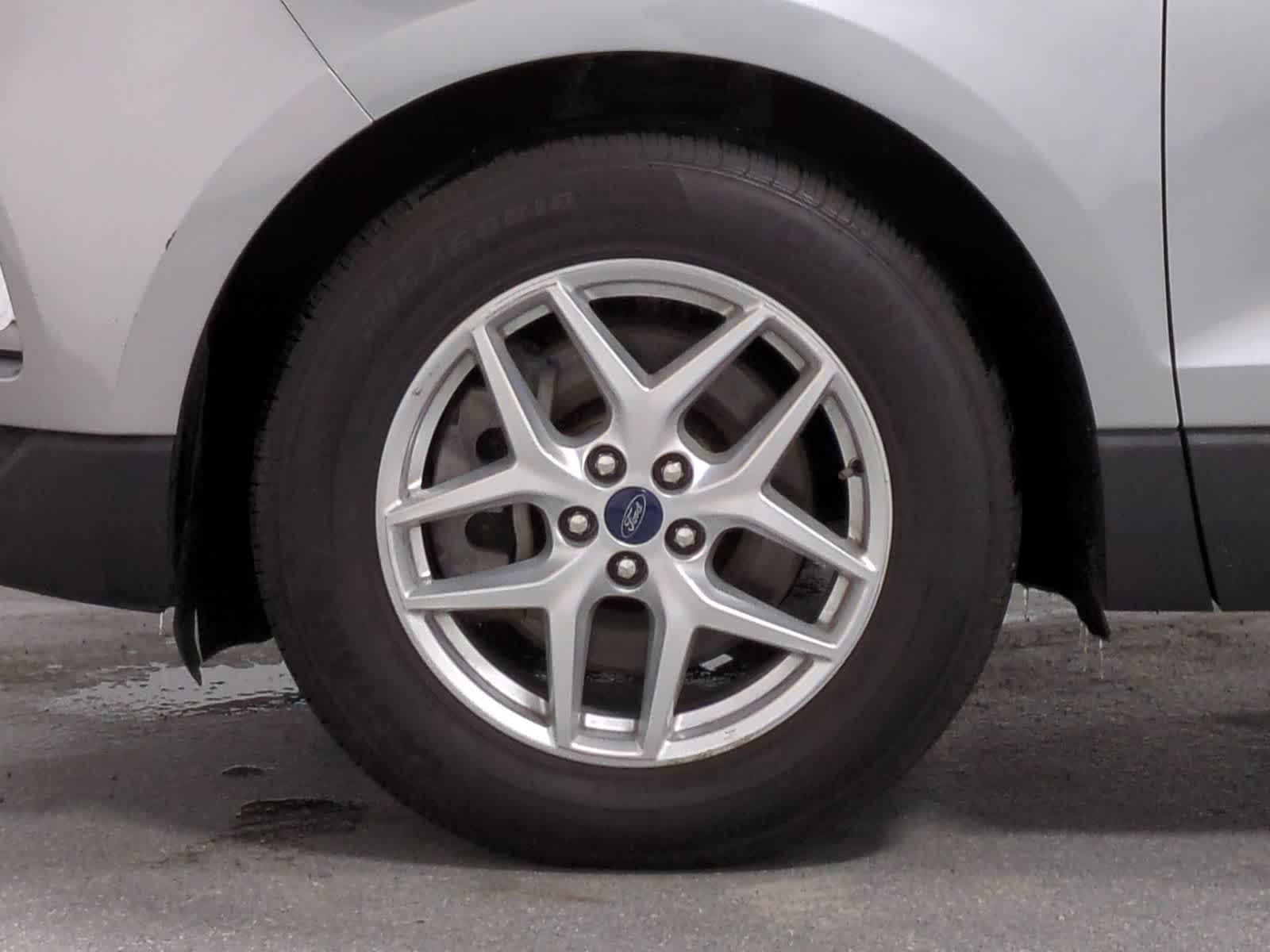 Thumbnail: 2022 Ford Edge - 13