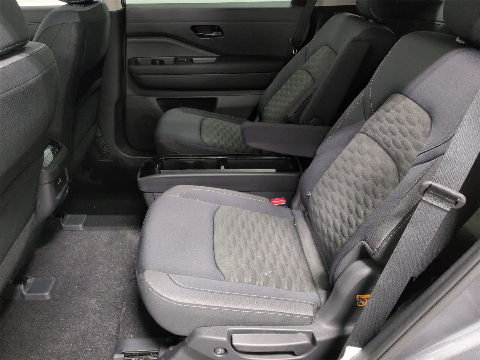 Thumbnail: 2025 Nissan Pathfinder - 12