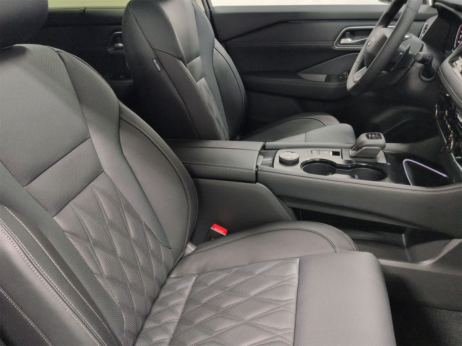 Thumbnail: 2026 Nissan Rogue - 24