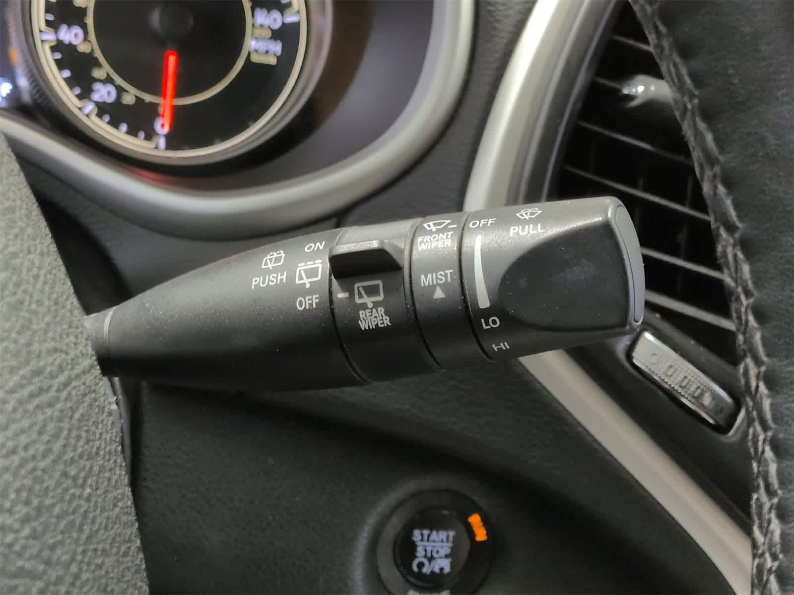 Thumbnail: 2016 Jeep Cherokee - 26