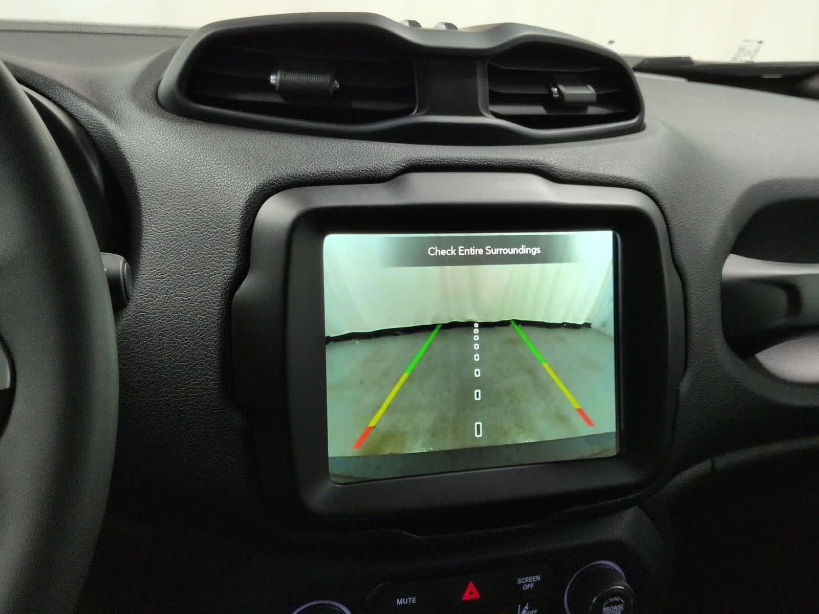 Thumbnail: 2023 Jeep Renegade - 30