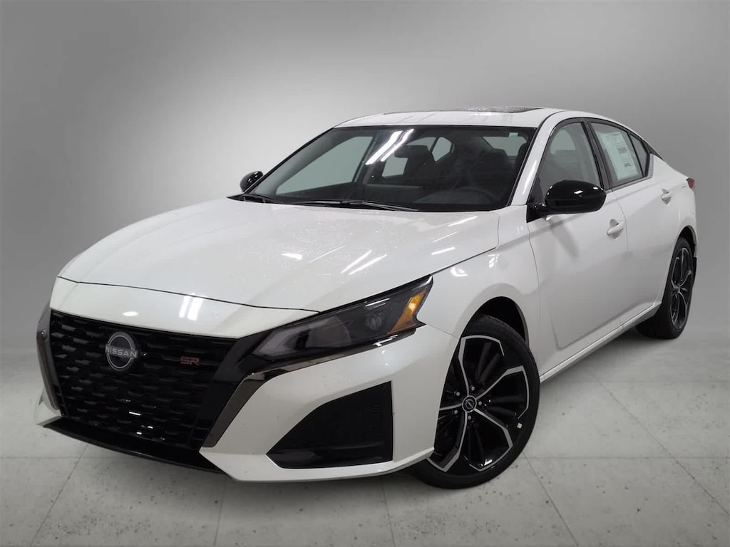 New 2025 Nissan Altima SR Sedan