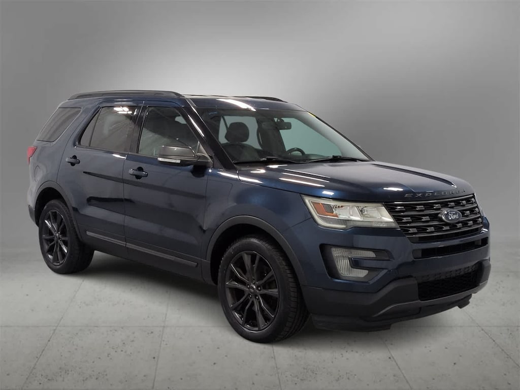 Used 2017 Ford Explorer XLT SUV