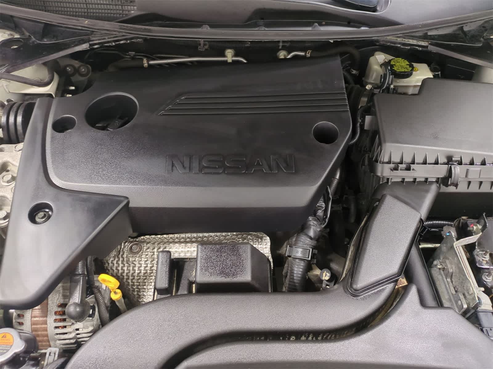 Thumbnail: 2016 Nissan Altima - 15