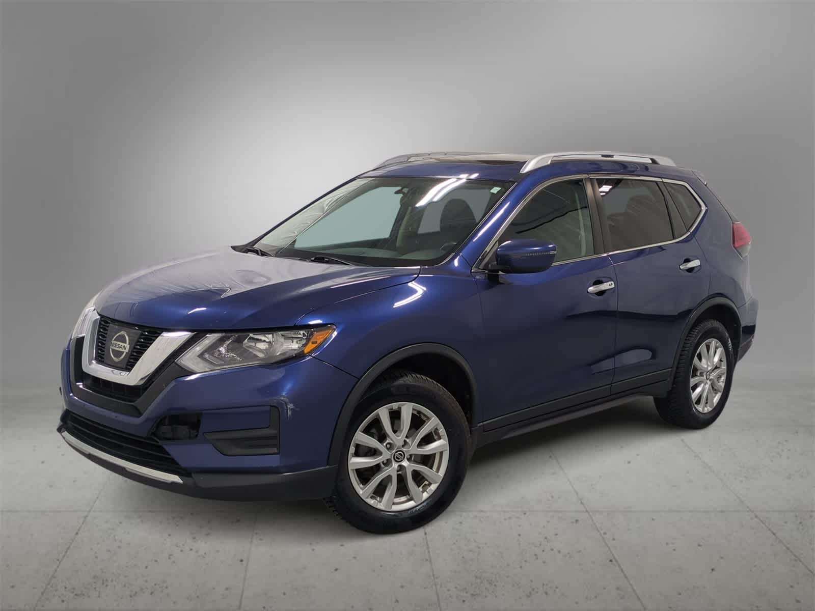 Thumbnail: 2017 Nissan Rogue - 1