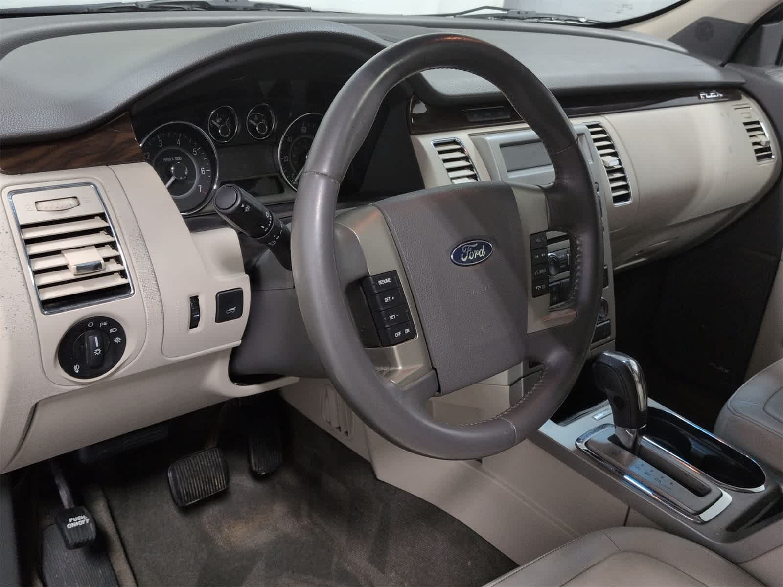 Thumbnail: 2012 Ford Flex - 10
