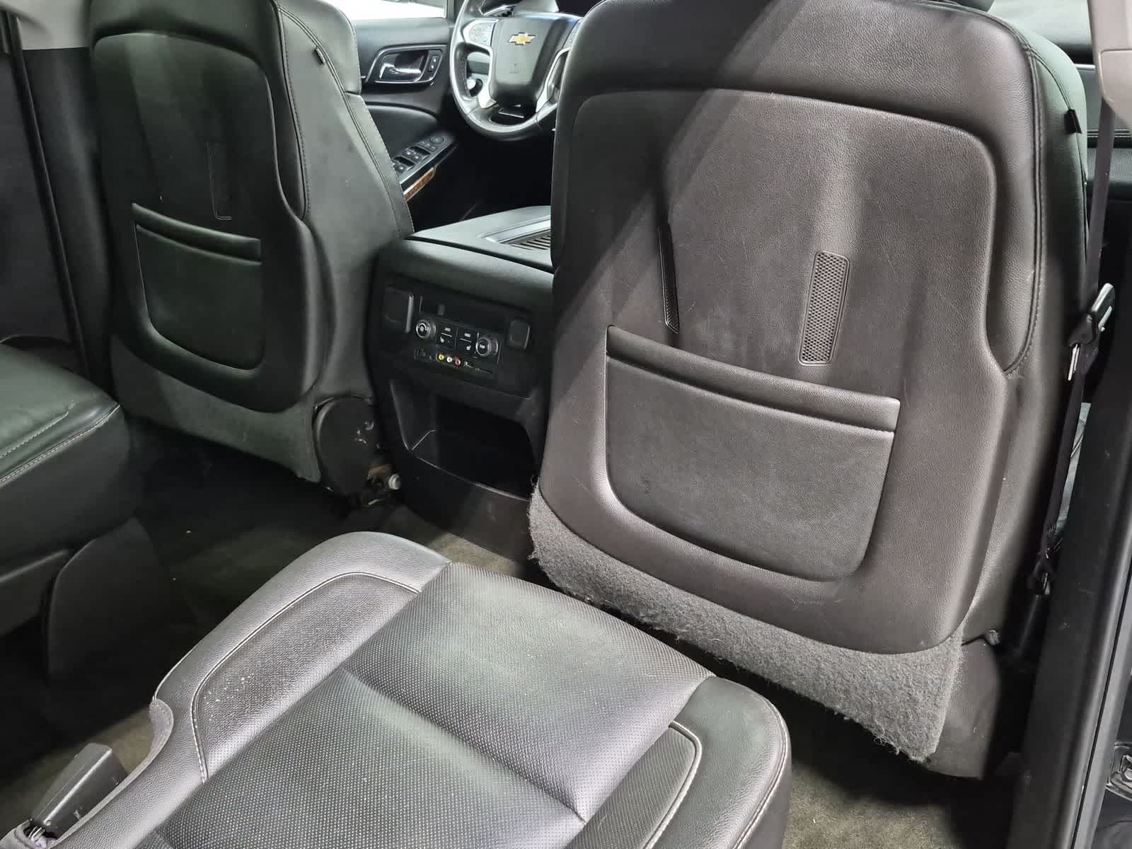 Thumbnail: 2016 Chevrolet Suburban - 18