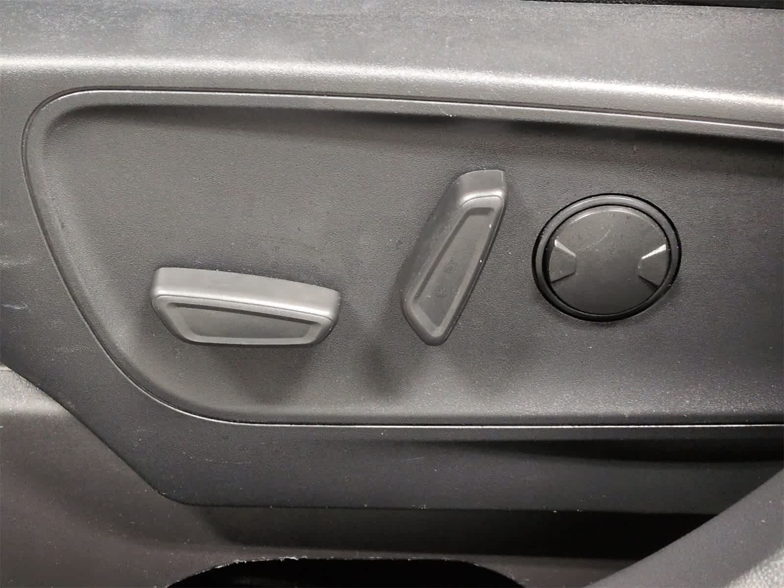 Thumbnail: 2025 Ford Escape - 18