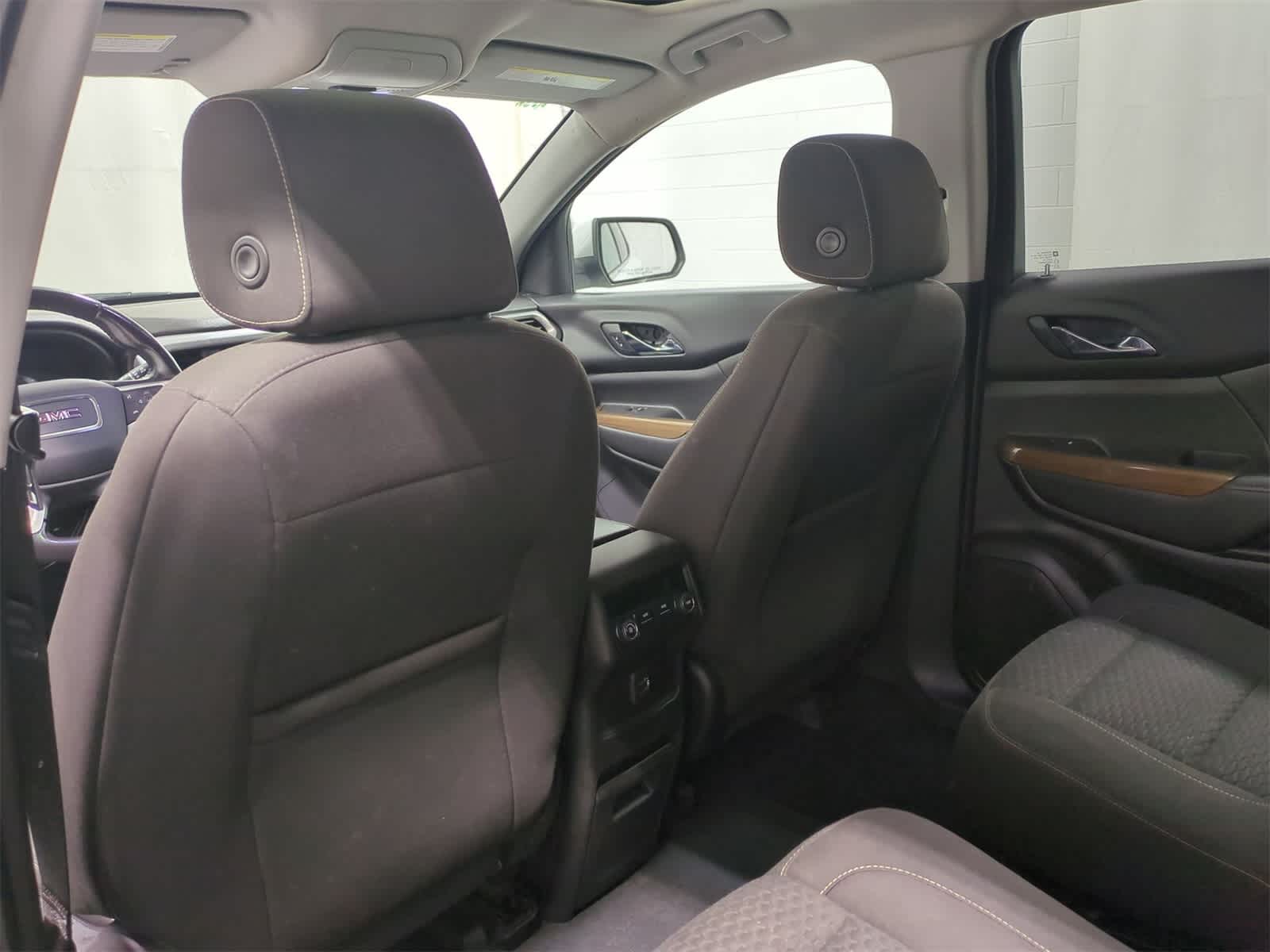 Thumbnail: 2019 GMC Acadia - 19