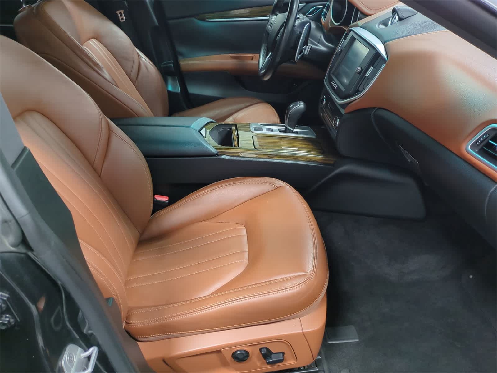 Thumbnail: 2014 Maserati Ghibli - 22