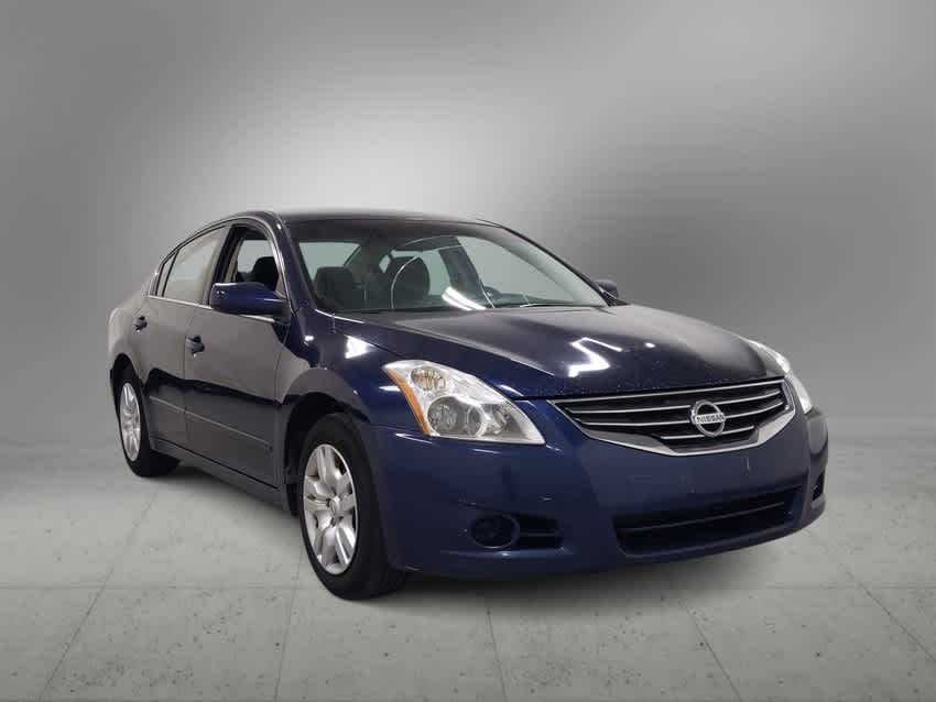 Used 2012 Nissan Altima S with VIN 1N4AL2AP9CN453677 for sale in Farmington, MI