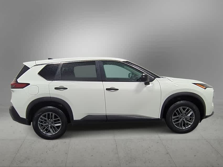 Thumbnail: 2022 Nissan Rogue - 9