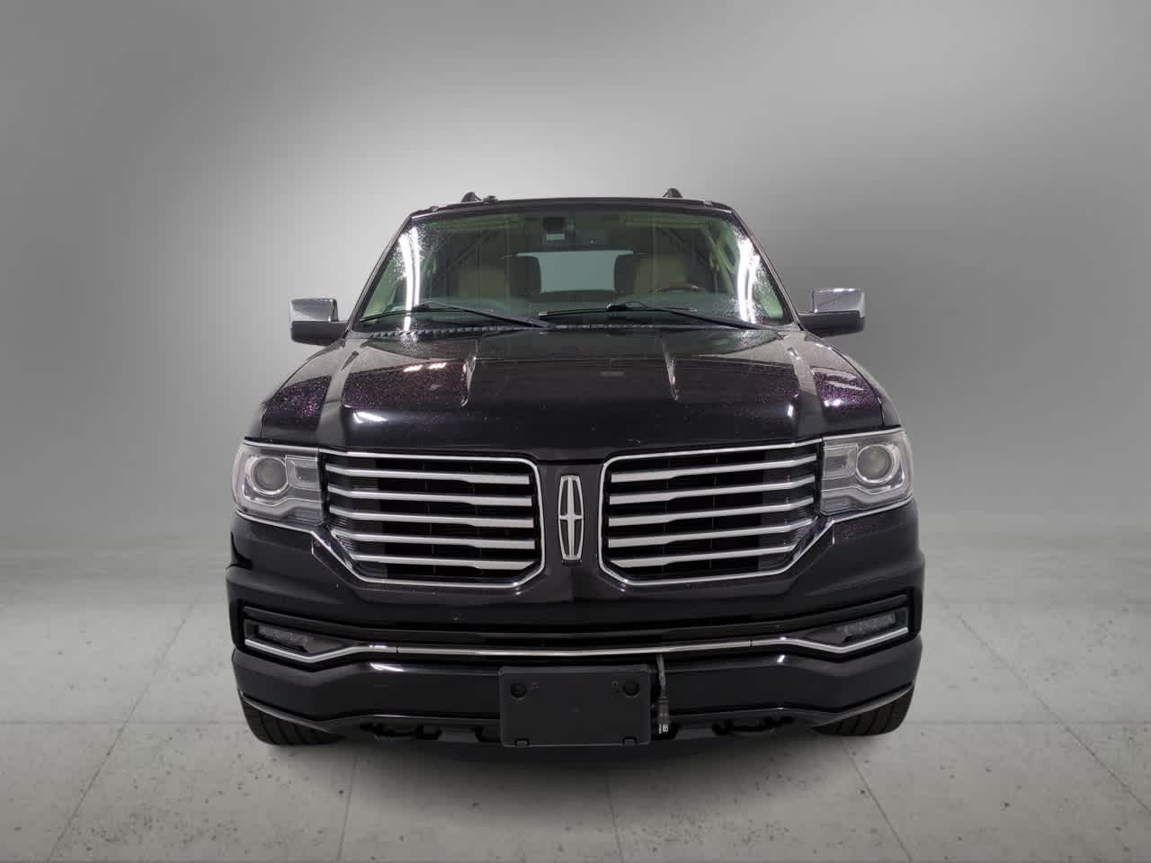 Thumbnail: 2017 Lincoln Navigator - 3
