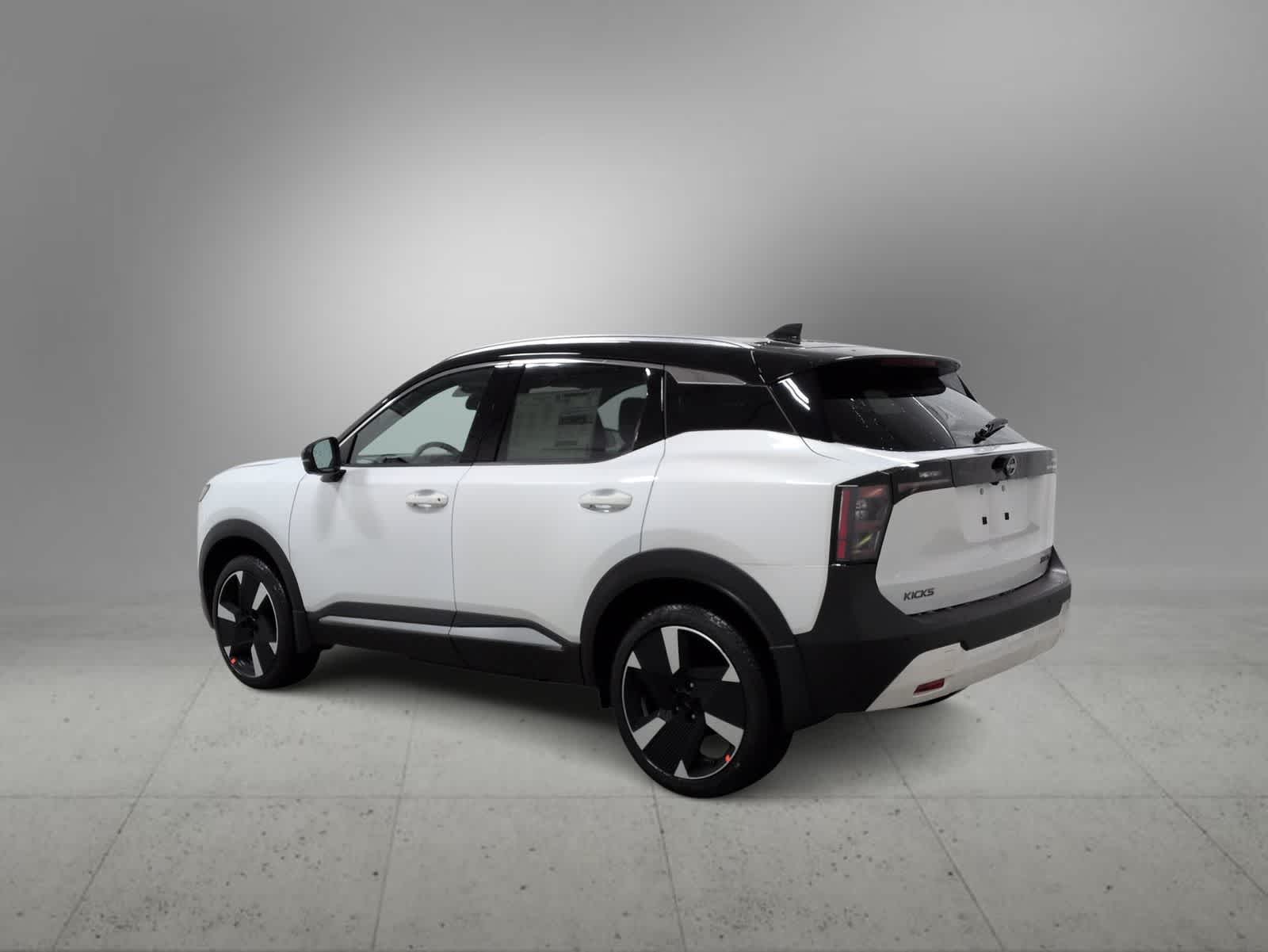 Thumbnail: 2026 Nissan Kicks - 6