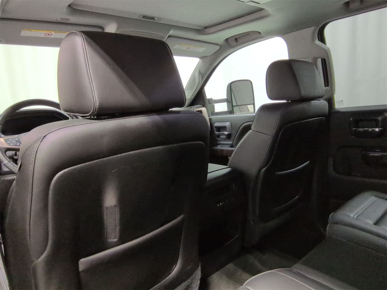 Thumbnail: 2015 GMC Sierra 2500 - 18