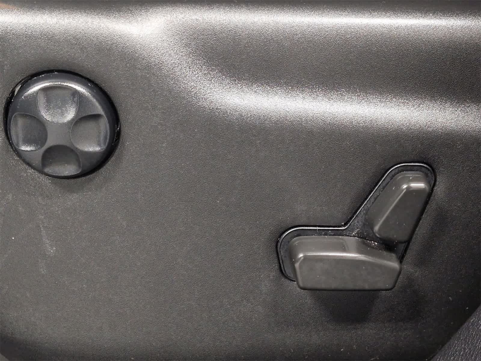 Thumbnail: 2021 Dodge Durango - 18