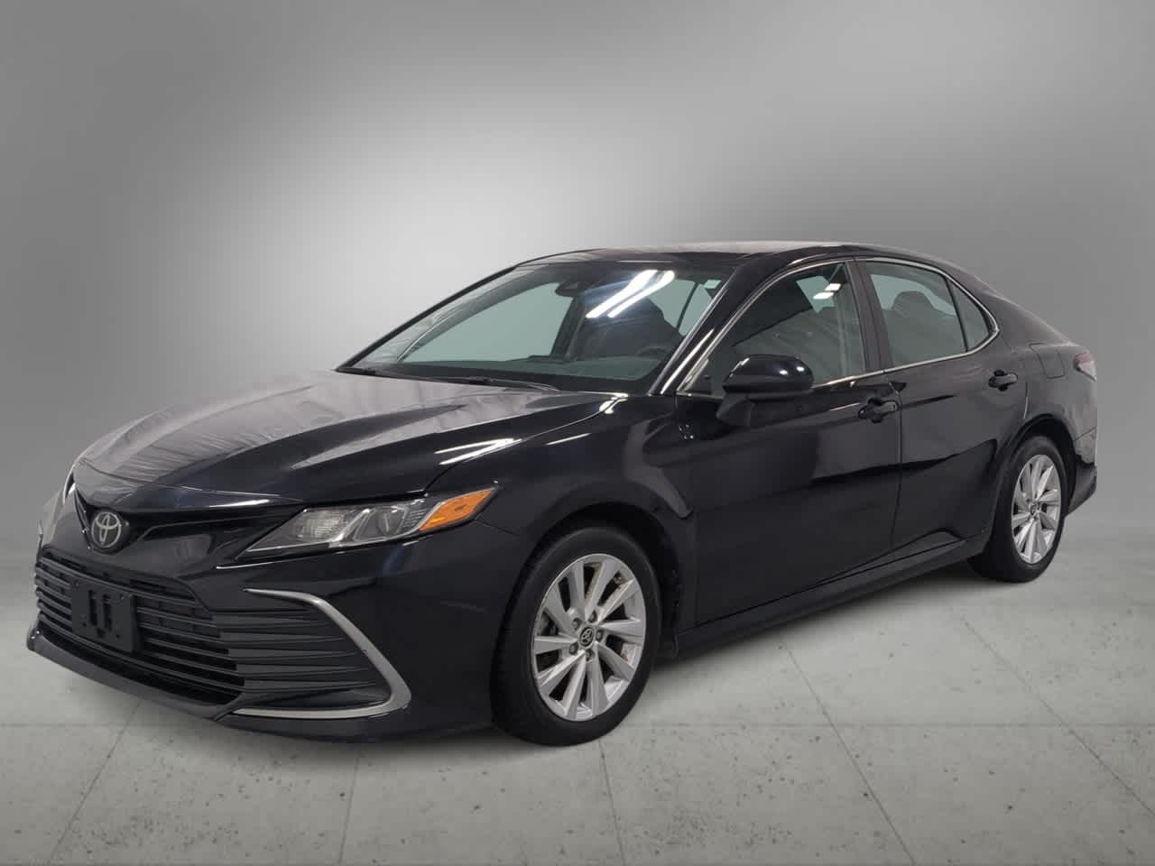Thumbnail: 2021 Toyota Camry - 4