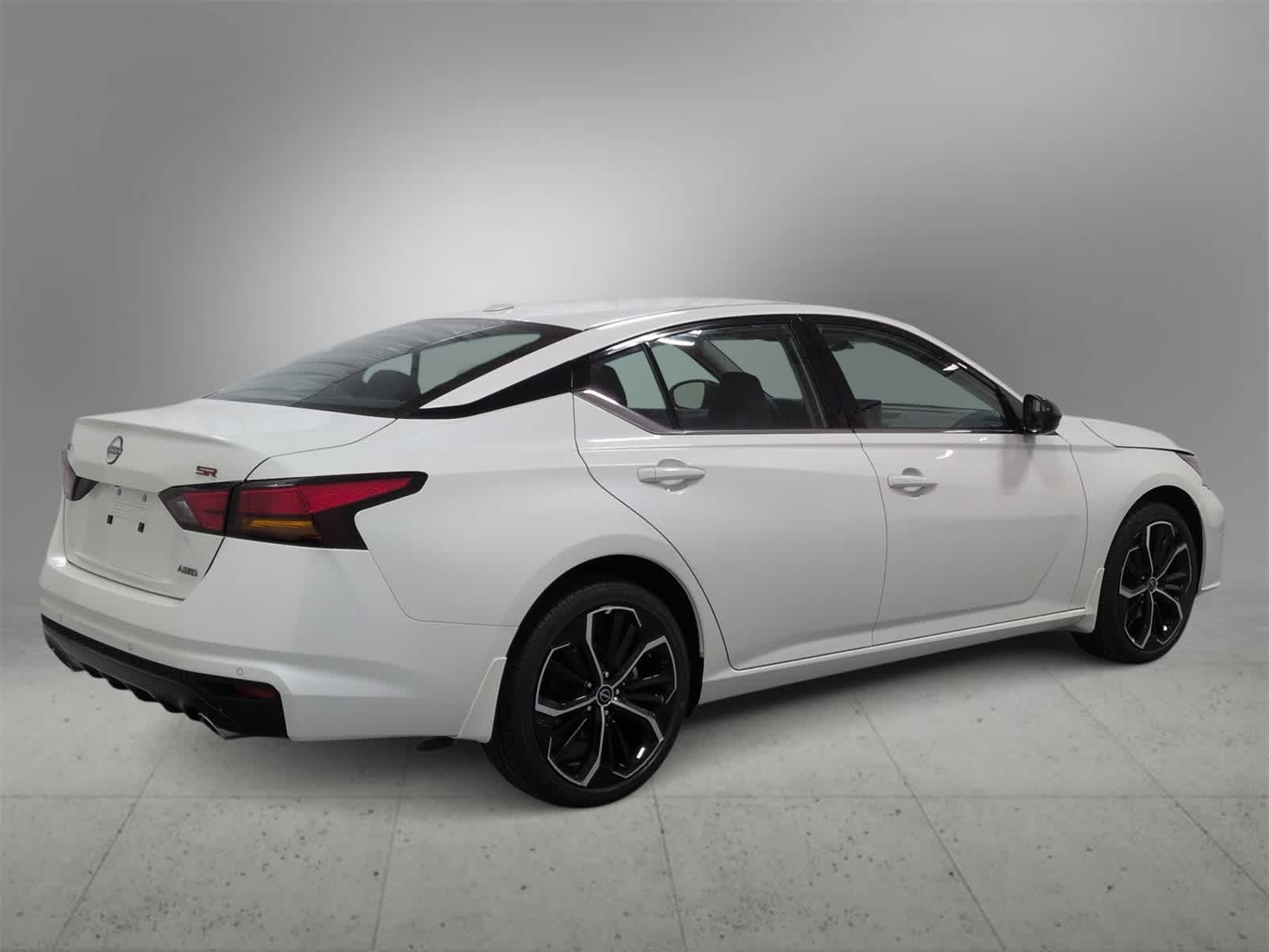 Thumbnail: 2025 Nissan Altima - 8