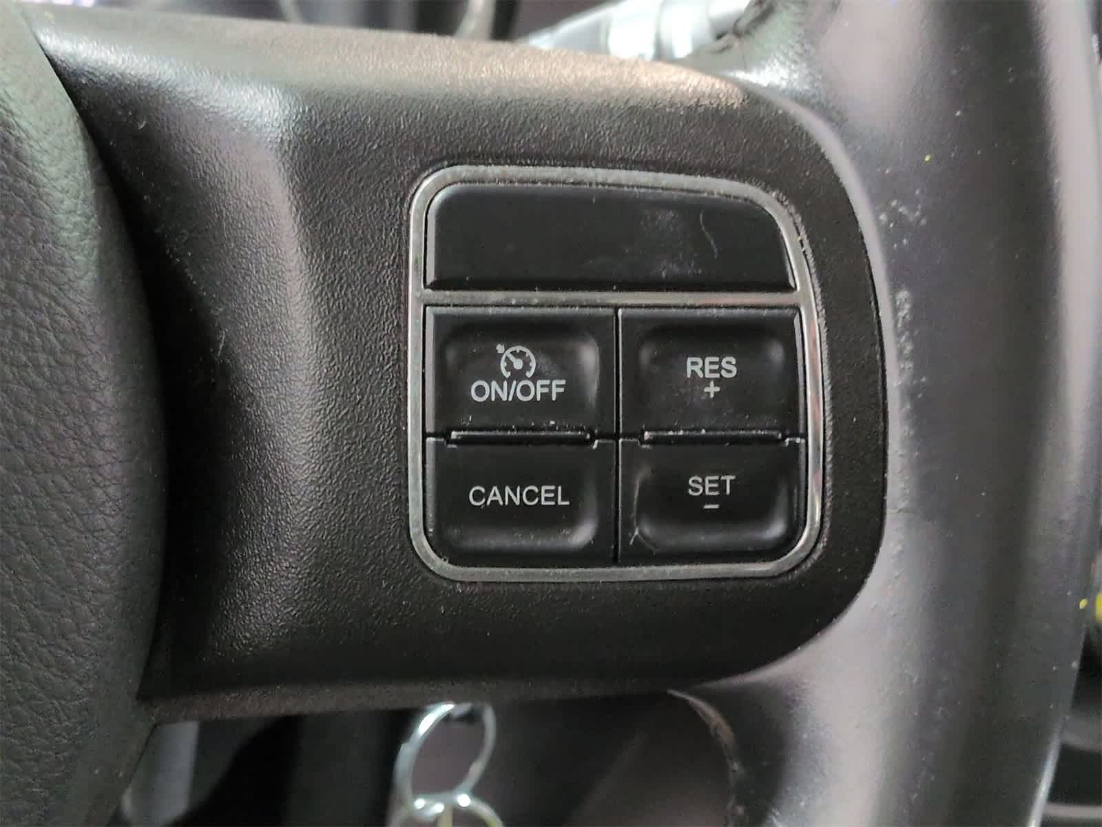 Thumbnail: 2014 Jeep Compass - 17