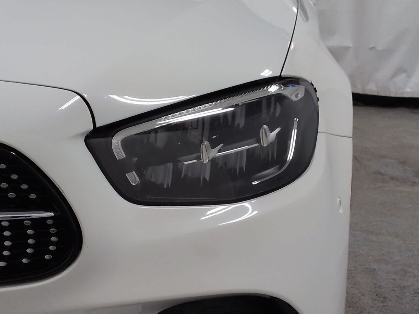 Thumbnail: 2021 Mercedes-Benz E-Class - 11