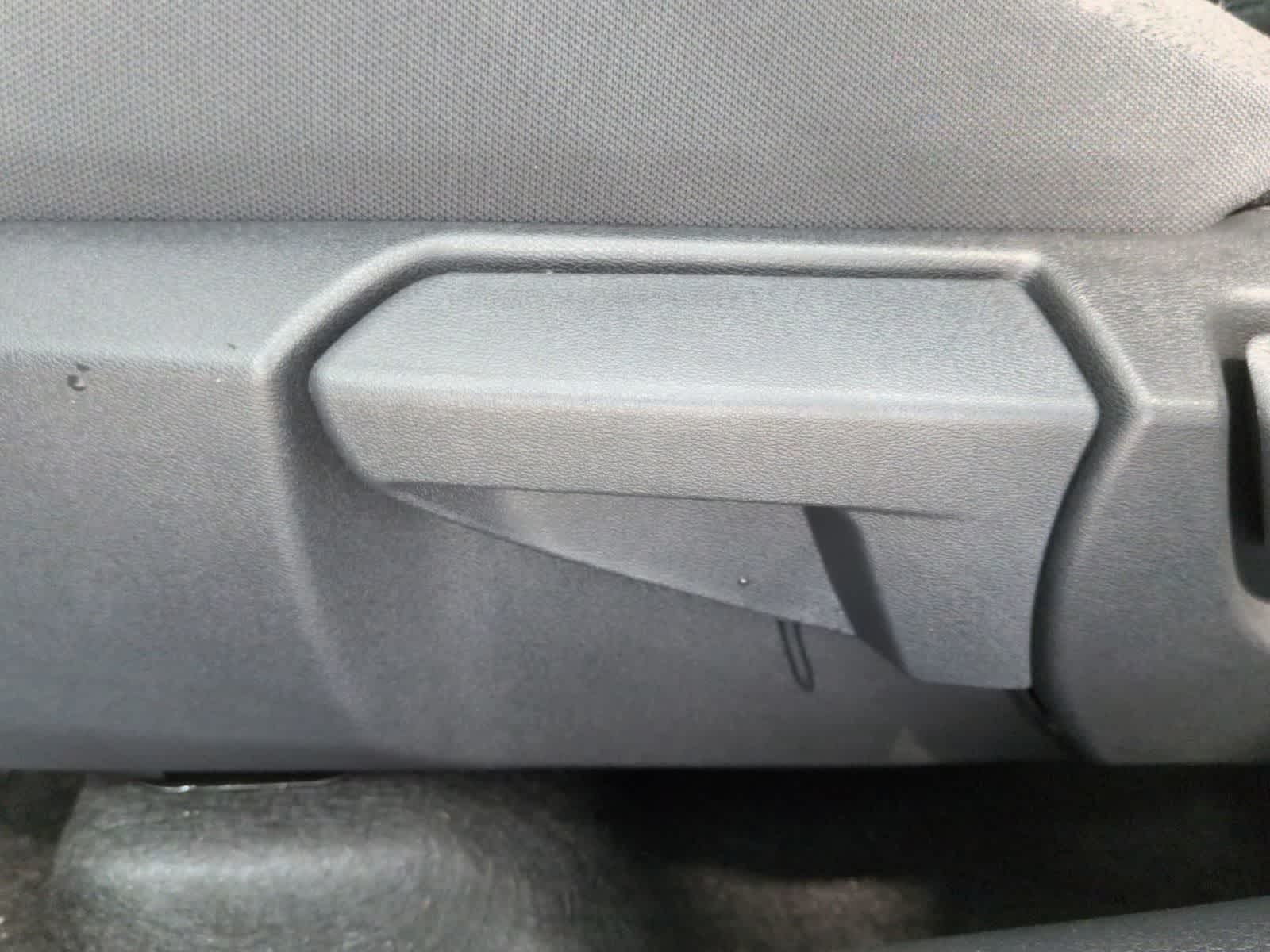 Thumbnail: 2026 Nissan Kicks - 18