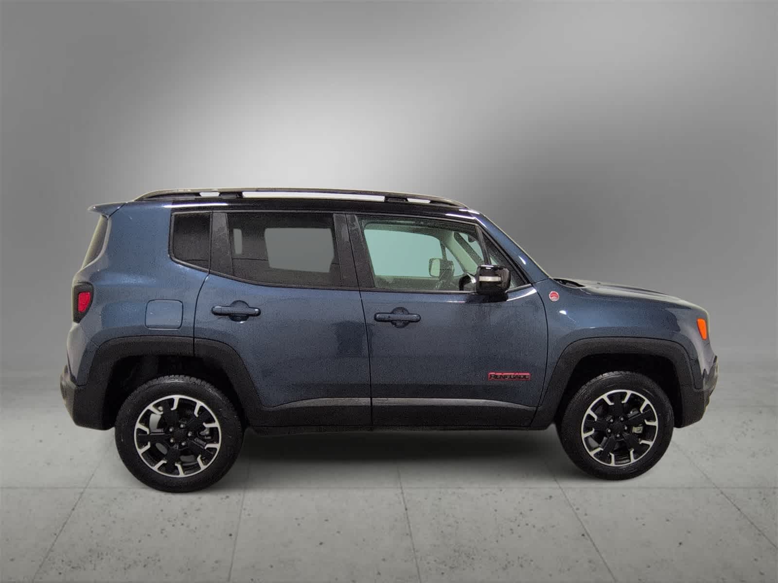 Thumbnail: 2023 Jeep Renegade - 9
