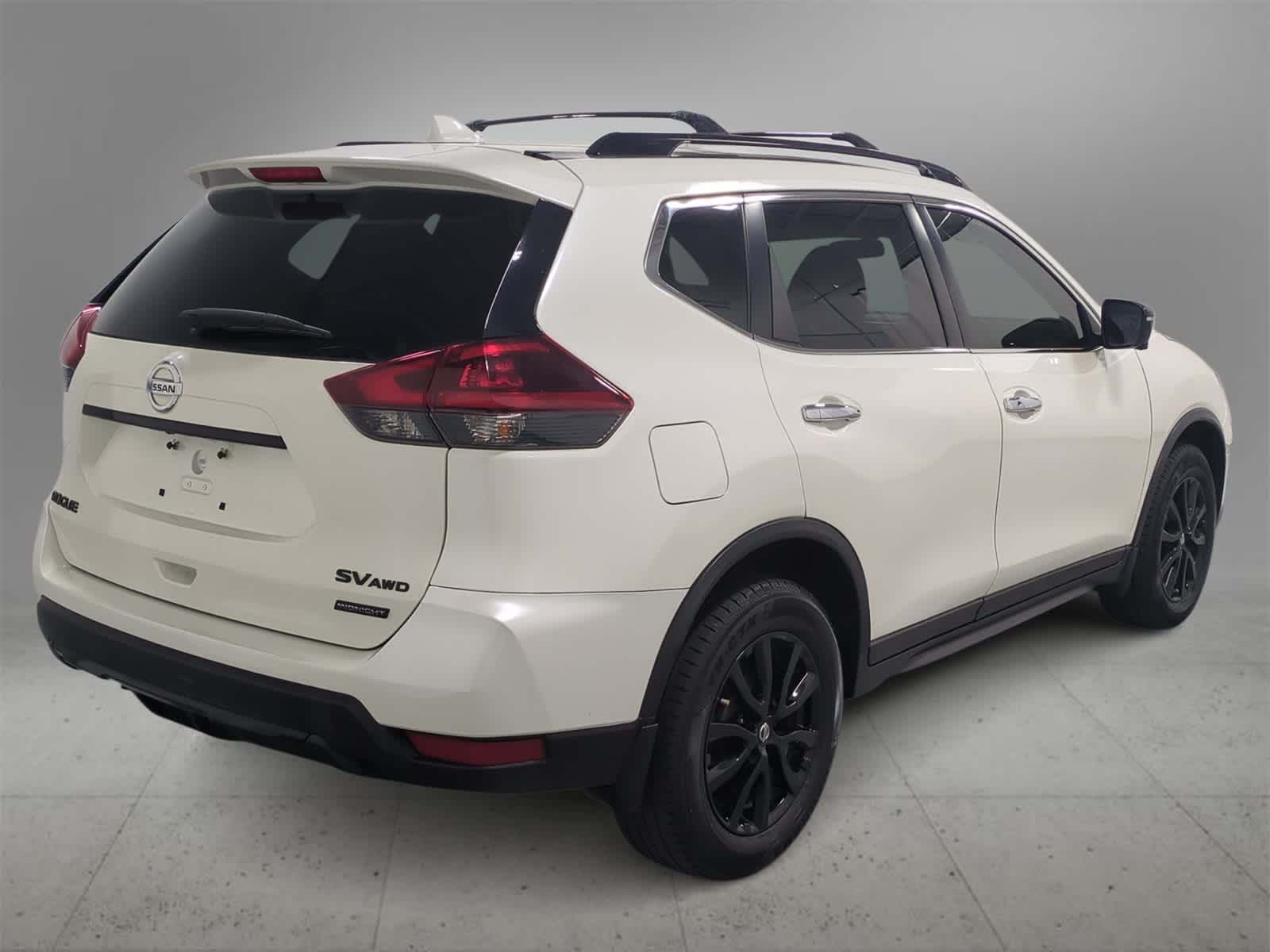 Thumbnail: 2018 Nissan Rogue - 8