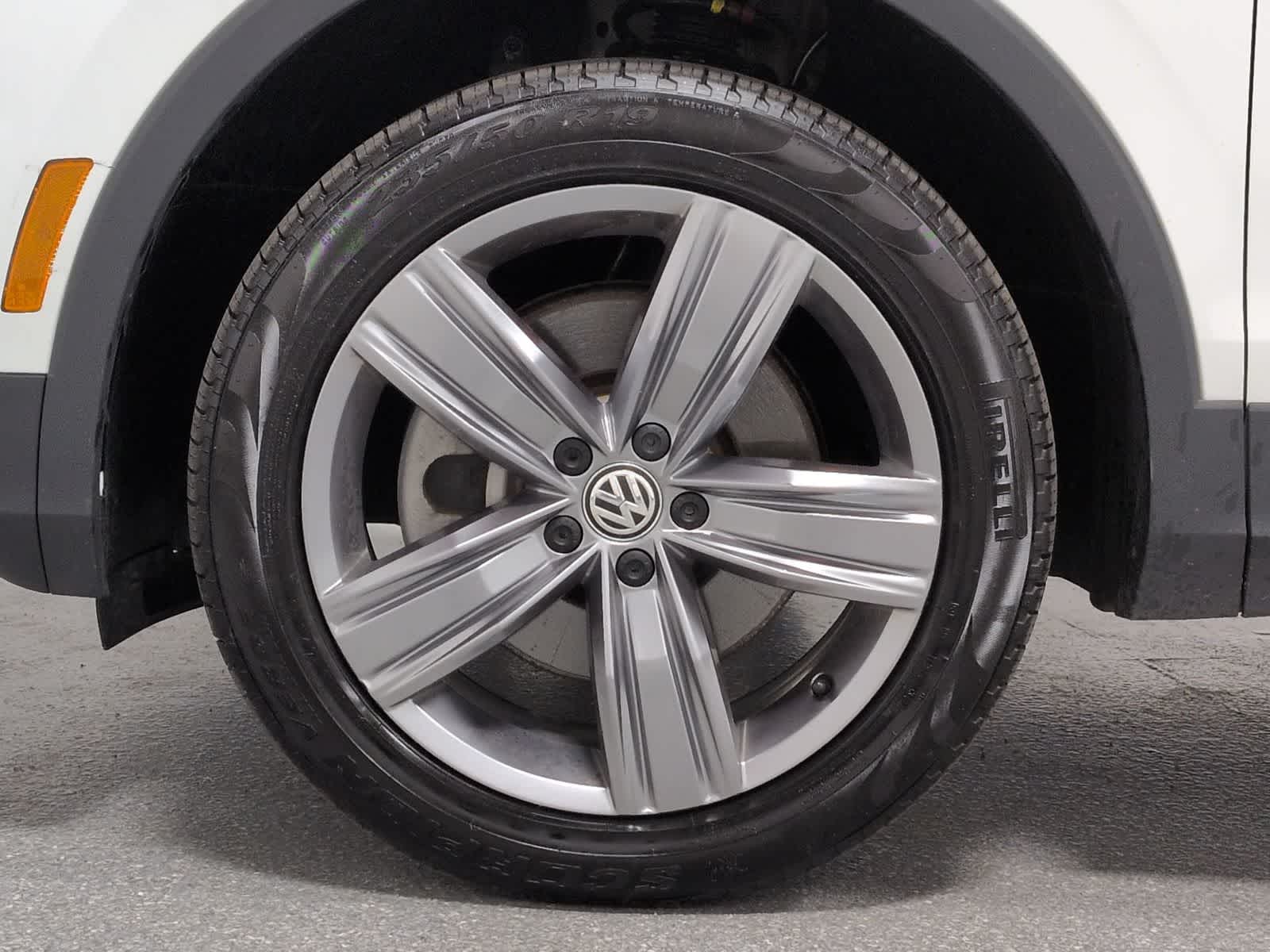 Thumbnail: 2021 Volkswagen Tiguan - 13