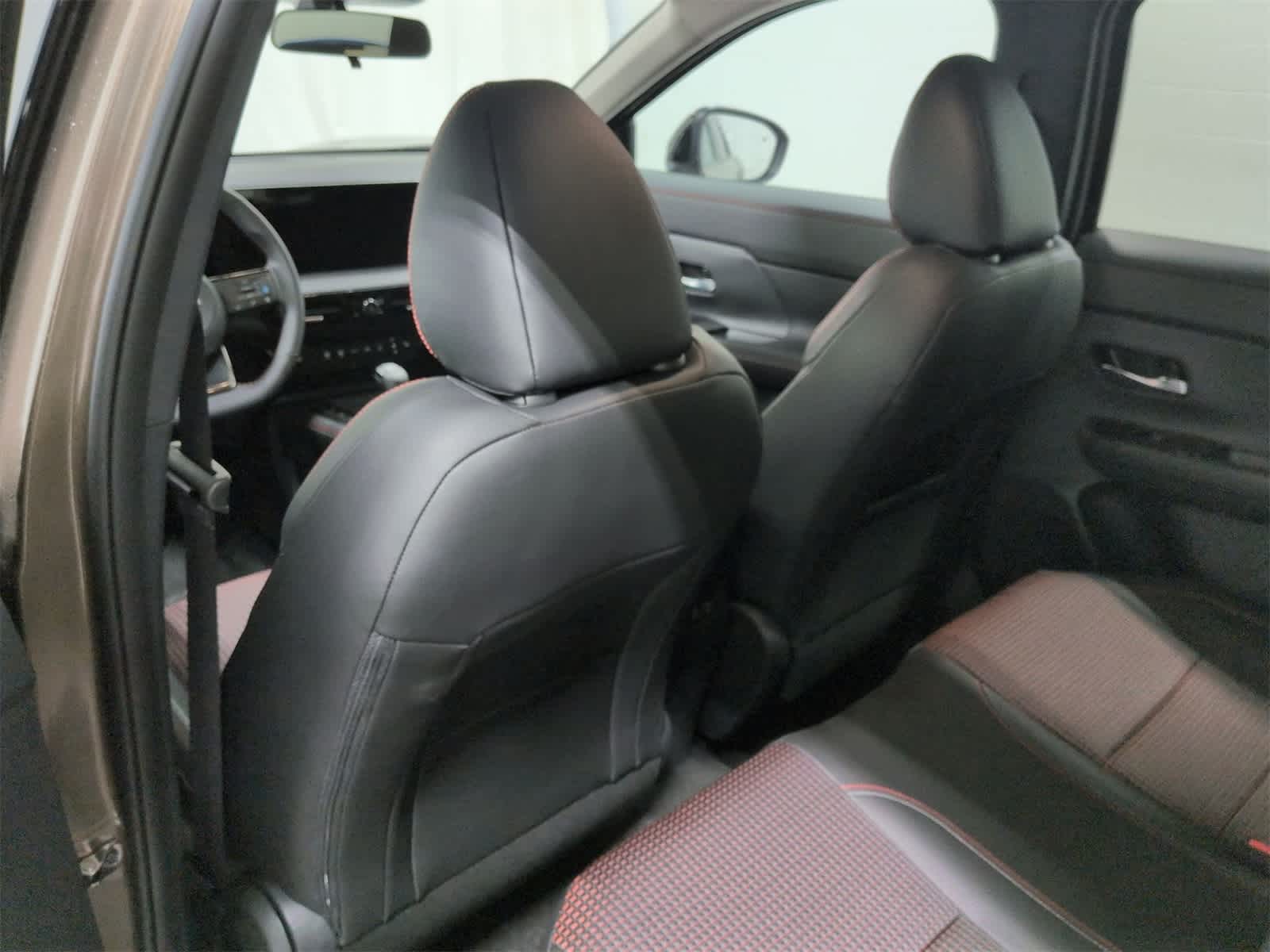 Thumbnail: 2026 Nissan Kicks - 19