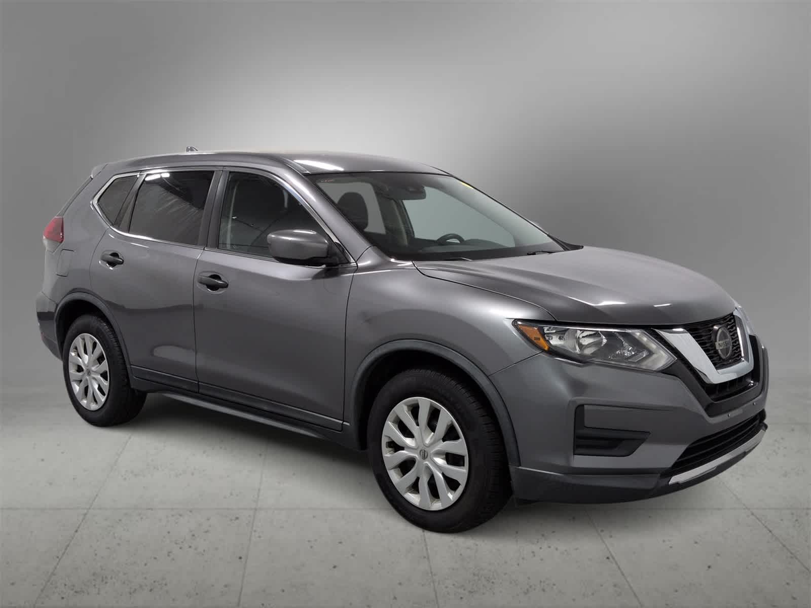 2020 Nissan Rogue S photo 2