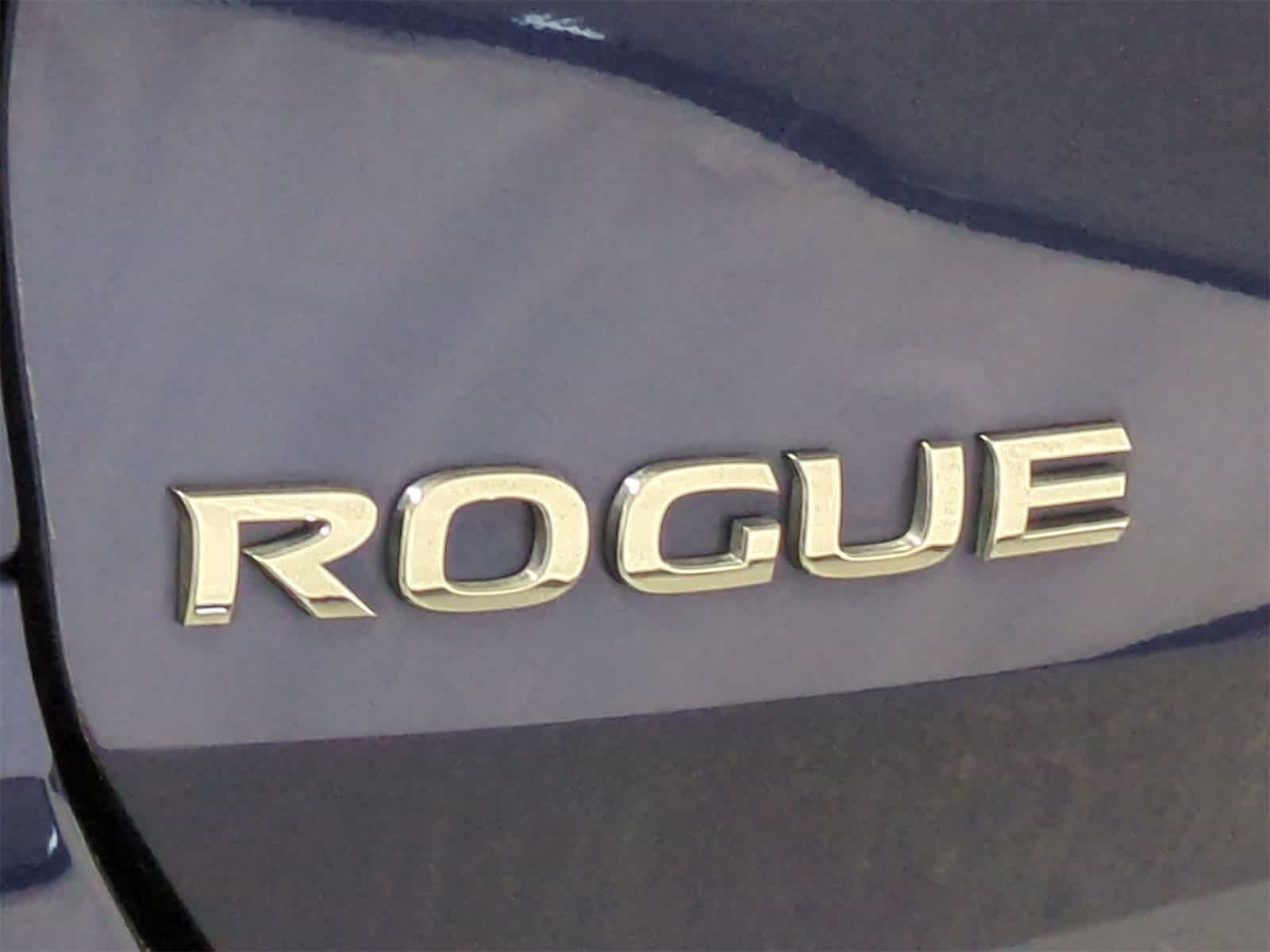 Thumbnail: 2017 Nissan Rogue - 12
