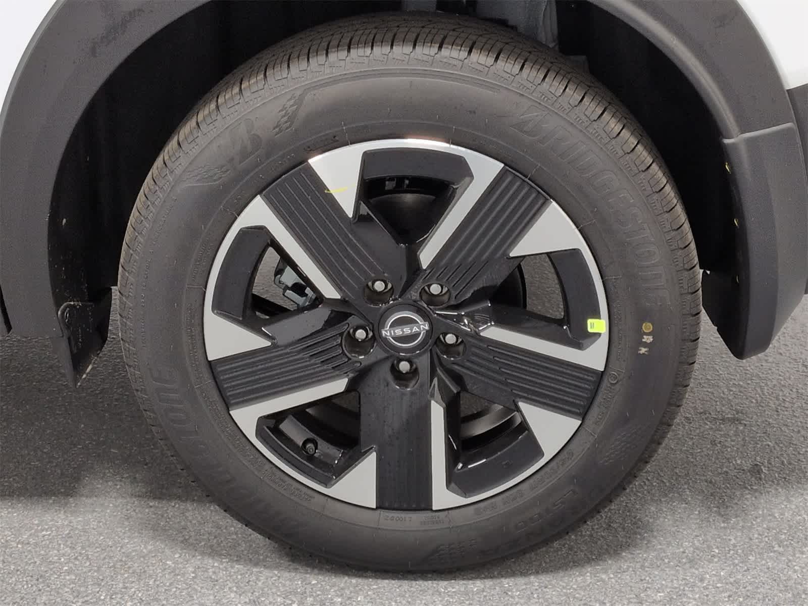 Thumbnail: 2026 Nissan Kicks - 14