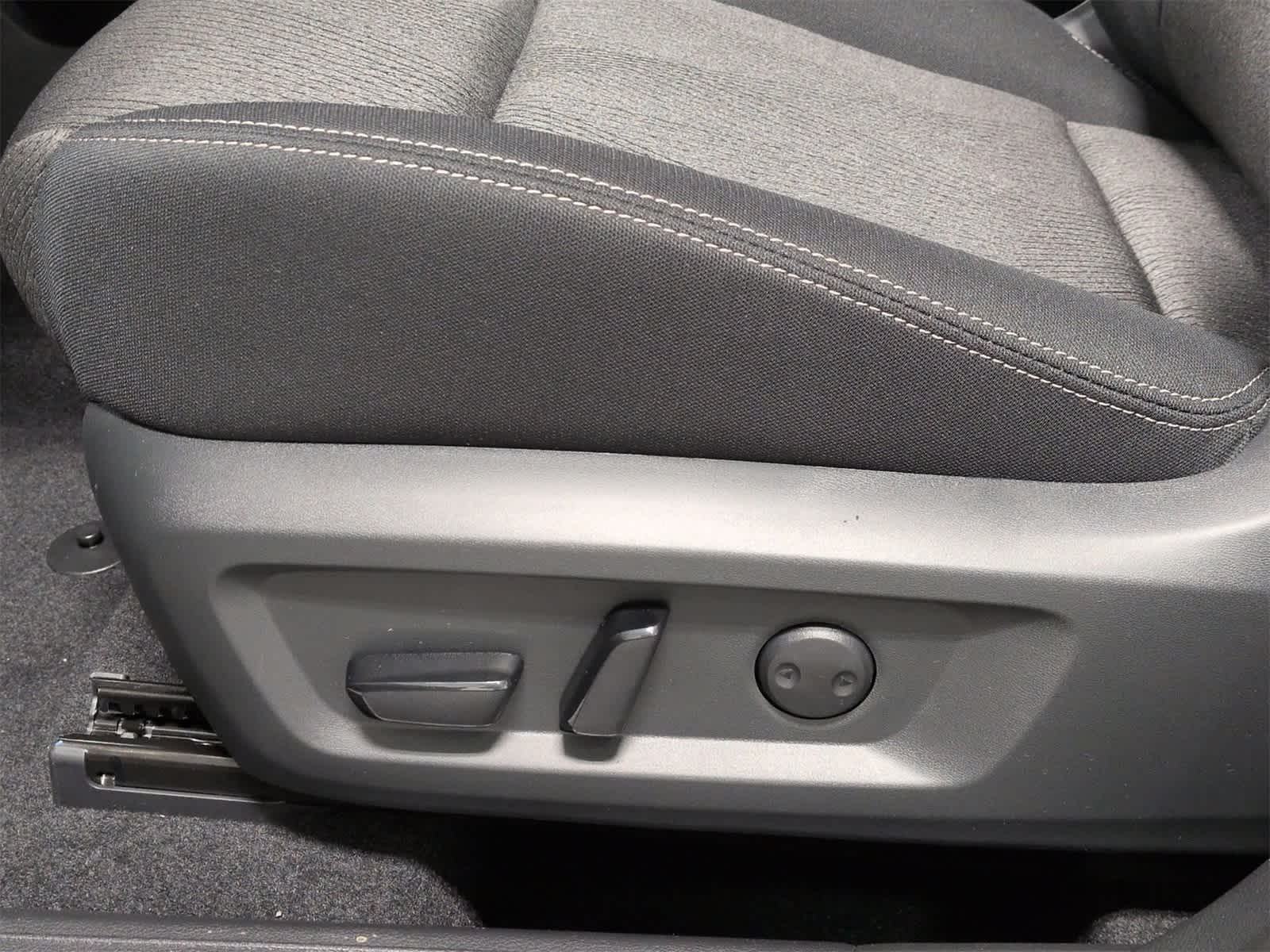 Thumbnail: 2026 Nissan Rogue - 18