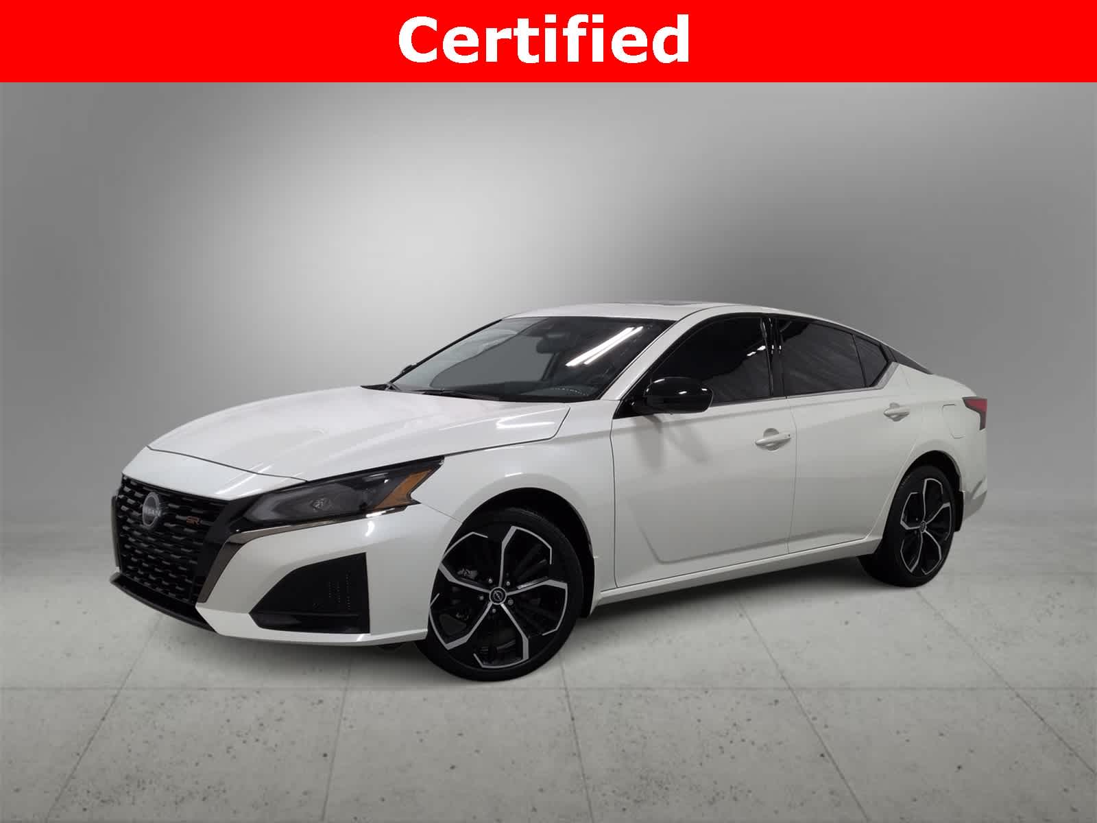 2025 Nissan Altima SR's photo