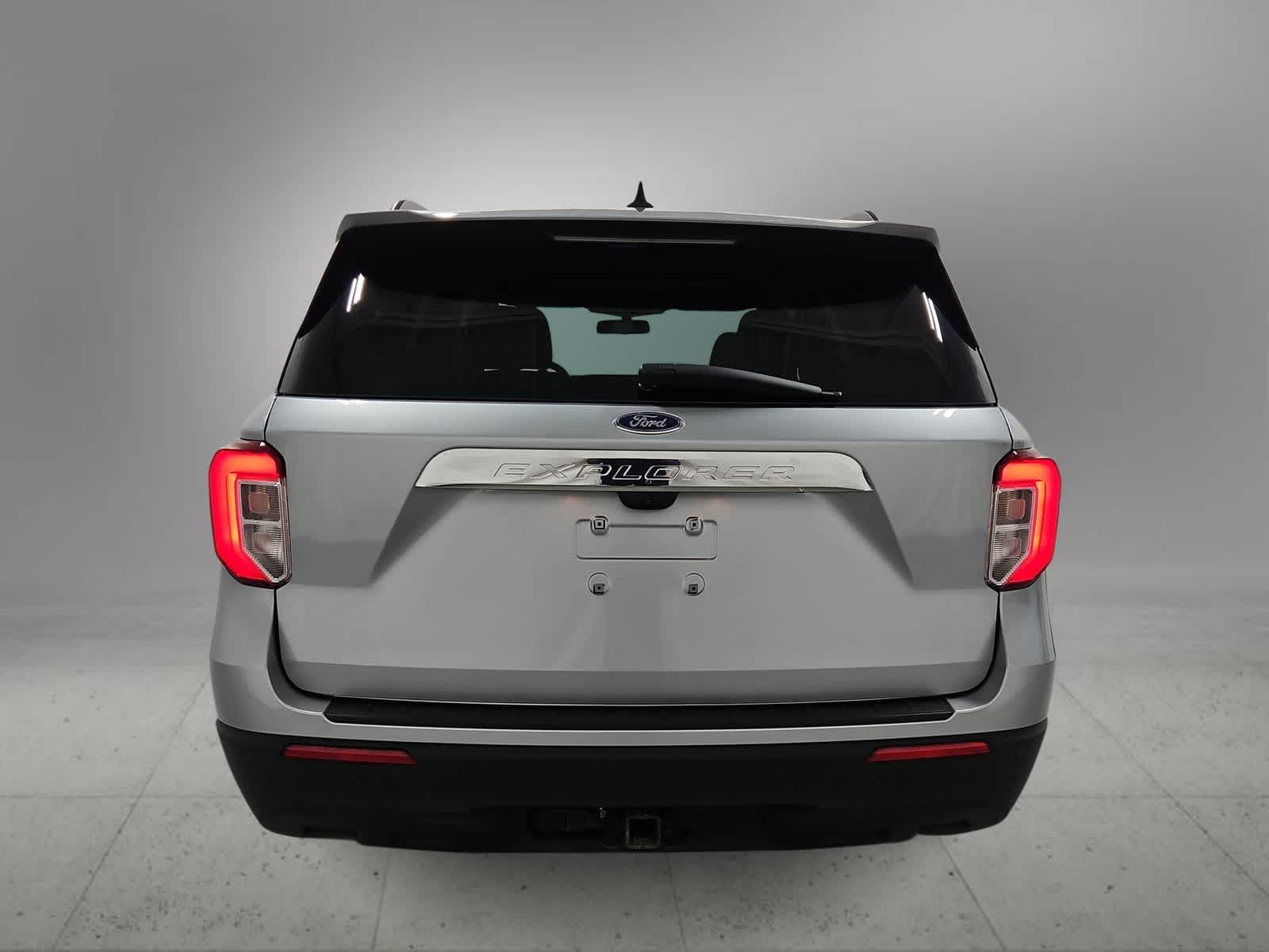 Thumbnail: 2022 Ford Explorer - 7