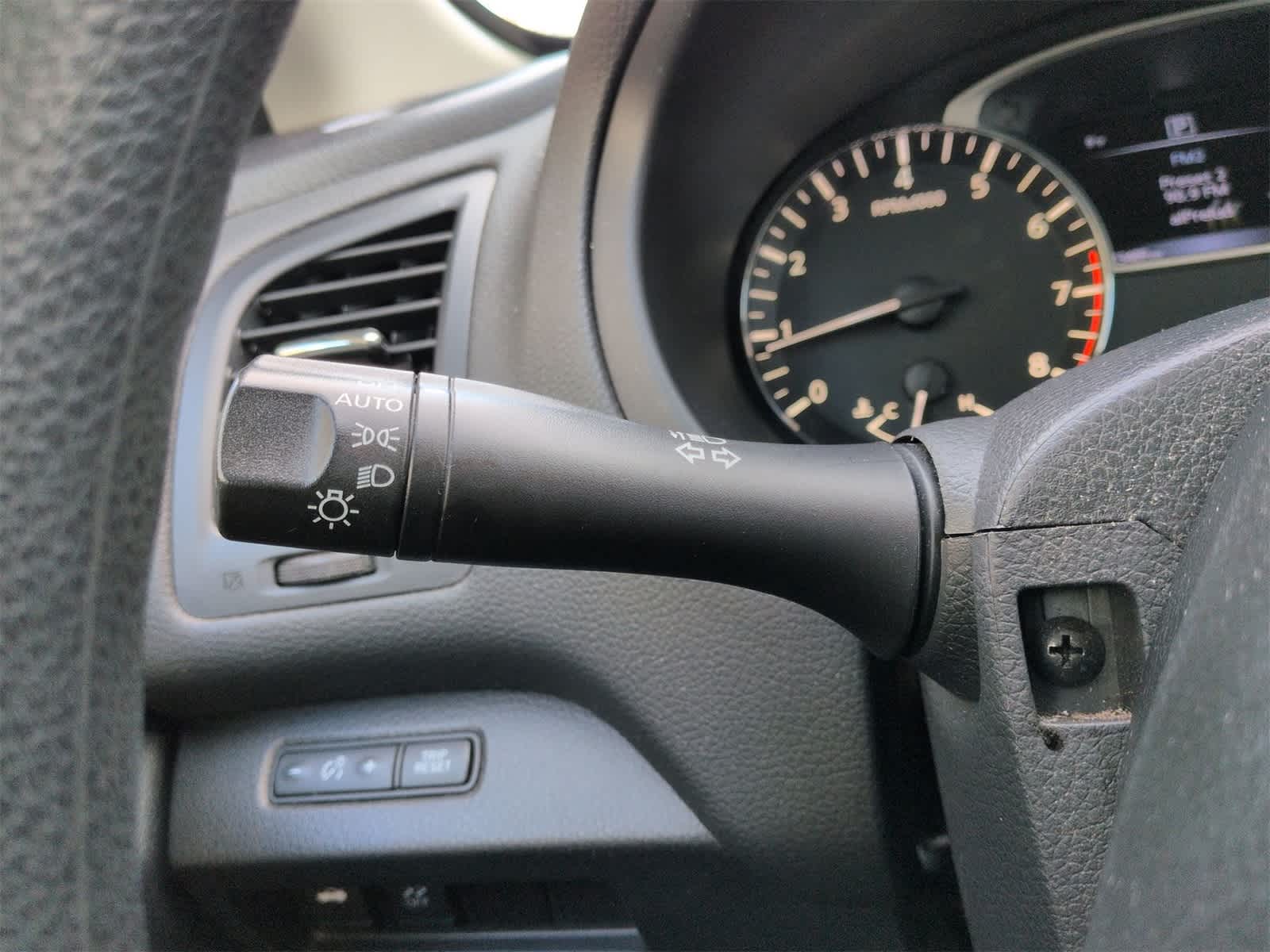 Thumbnail: 2017 Nissan Altima - 27